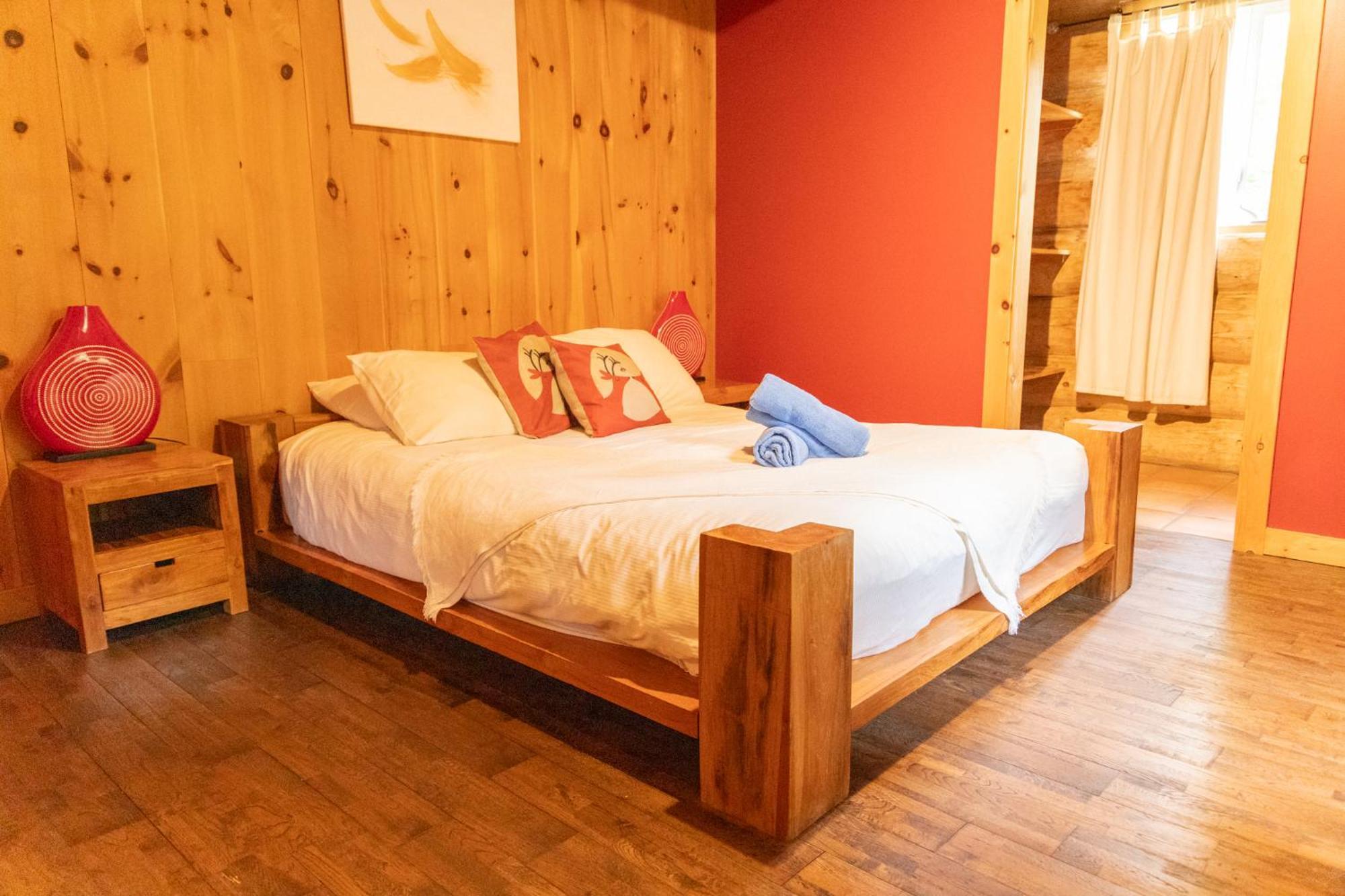 Auberge Couleurs De France Lac-Simon Екстер'єр фото