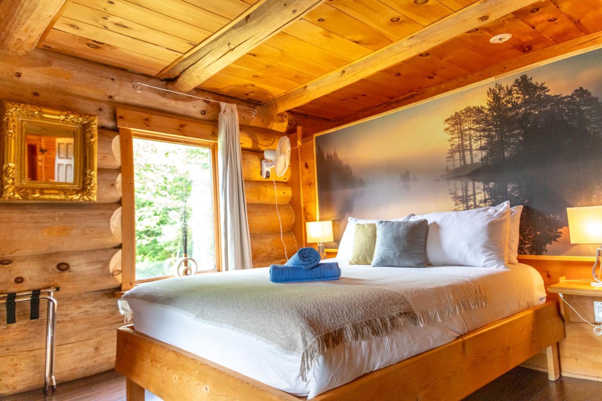 Auberge Couleurs De France Lac-Simon Екстер'єр фото