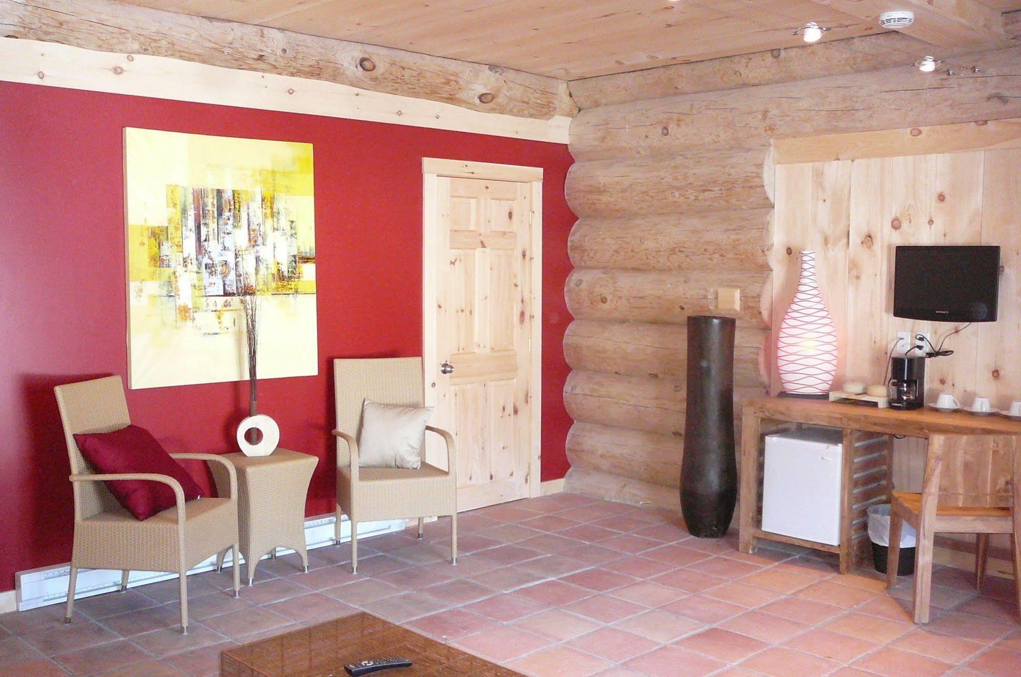 Auberge Couleurs De France Lac-Simon Екстер'єр фото